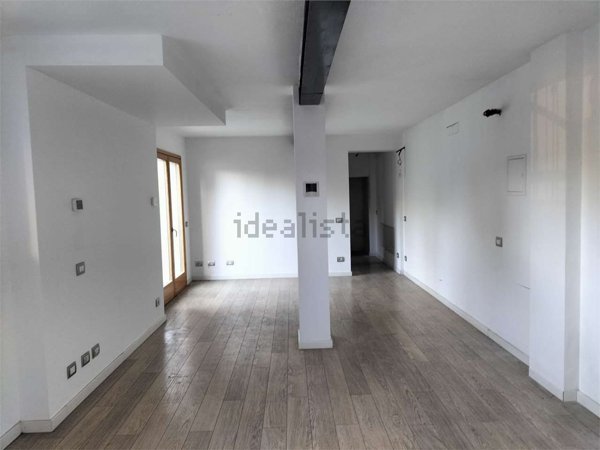 casa indipendente in vendita a Trescore Balneario