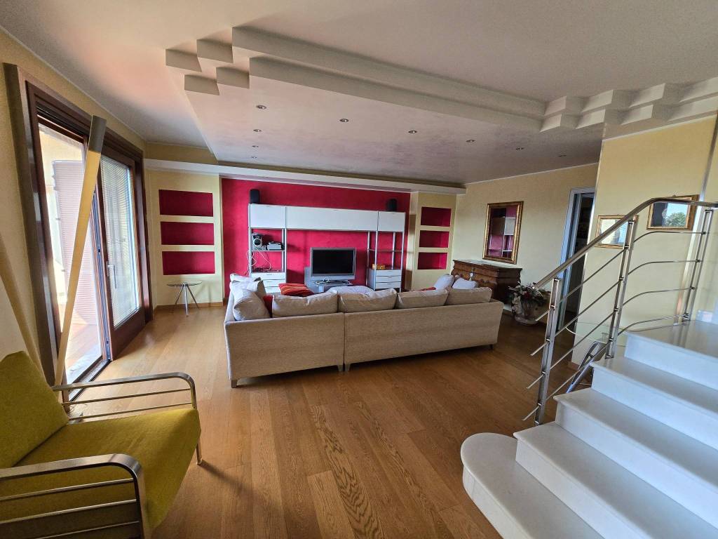 casa indipendente in vendita a Trescore Balneario