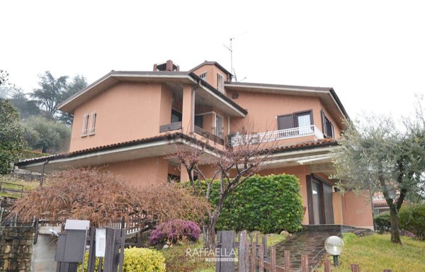 casa indipendente in vendita a Trescore Balneario