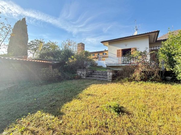 casa indipendente in vendita a Trescore Balneario