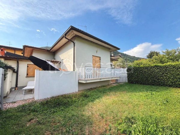 casa indipendente in vendita a Trescore Balneario in zona Redona