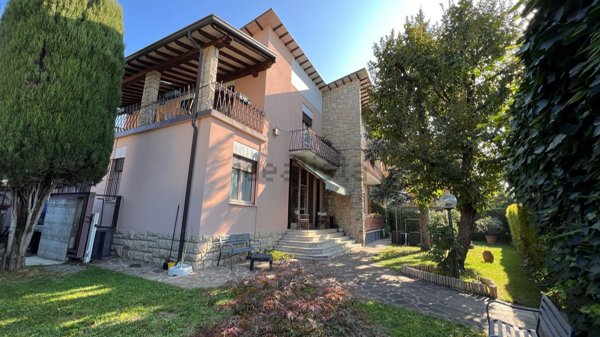 casa indipendente in vendita a Trescore Balneario
