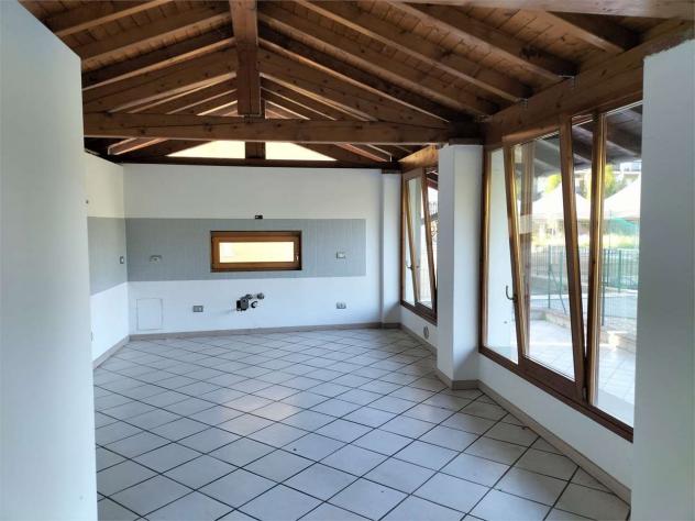 casa indipendente in vendita a Trescore Balneario