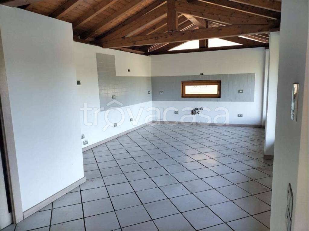 casa indipendente in vendita a Trescore Balneario