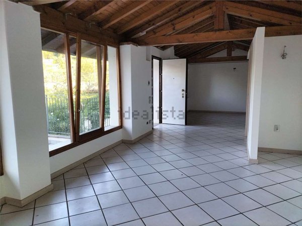 casa indipendente in vendita a Trescore Balneario