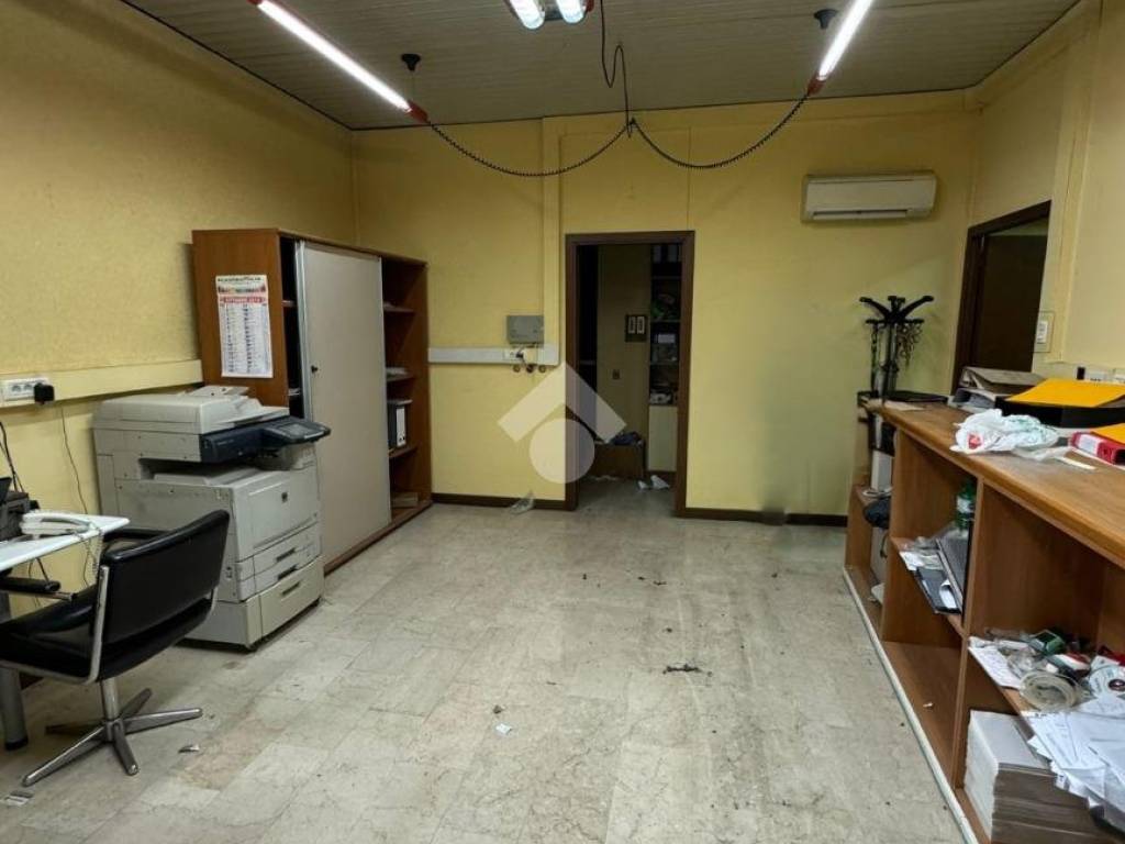 negozio in vendita a Trescore Balneario