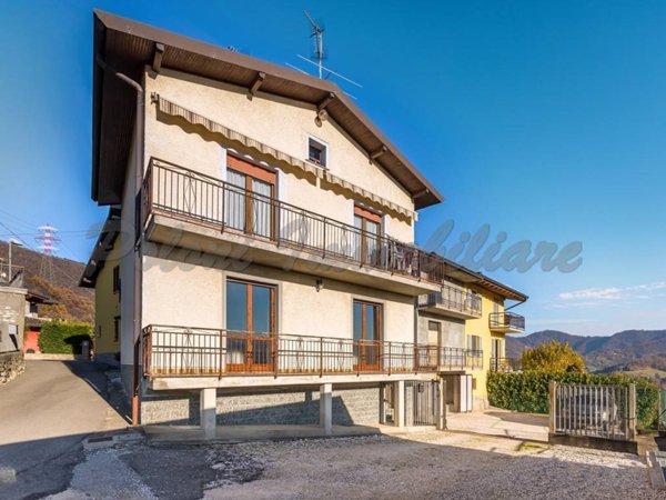 appartamento in vendita a Trescore Balneario in zona Redona