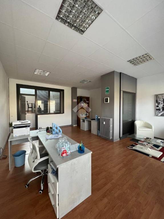 ufficio in vendita a Trescore Balneario