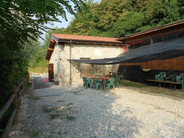casale in vendita a Trescore Balneario
