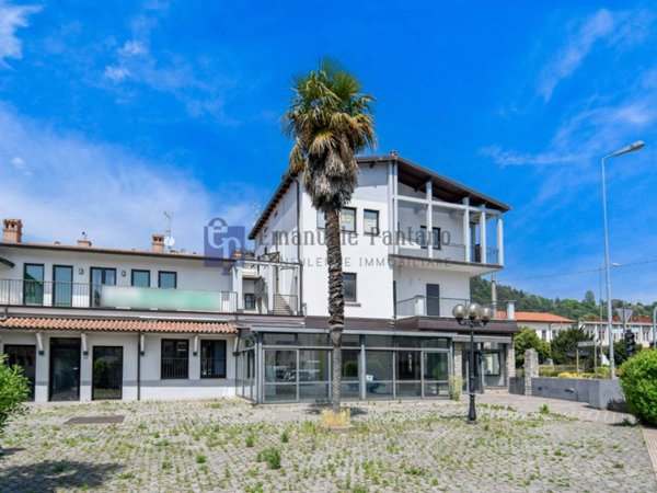 locale commerciale in vendita a Trescore Balneario