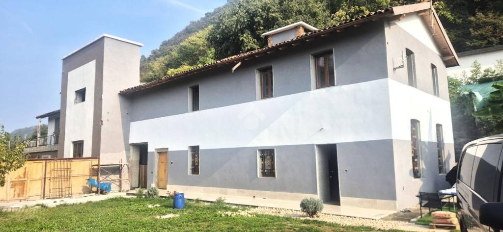 casa indipendente in vendita a Trescore Balneario