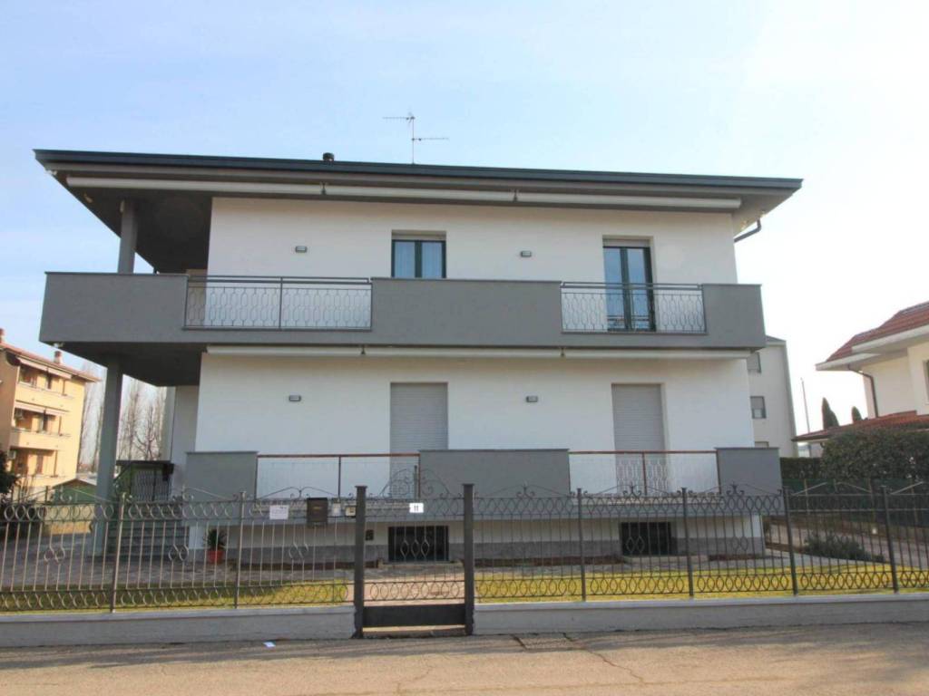 casa indipendente in vendita a Treviglio
