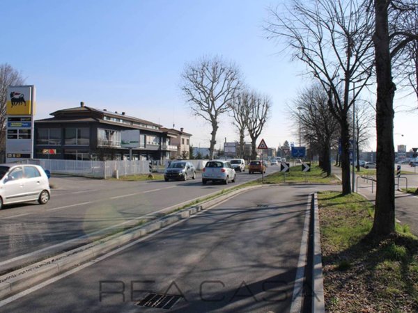 negozio in vendita a Treviglio