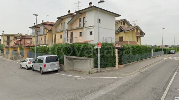 casa indipendente in vendita a Treviglio