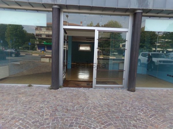 negozio in vendita a Treviglio