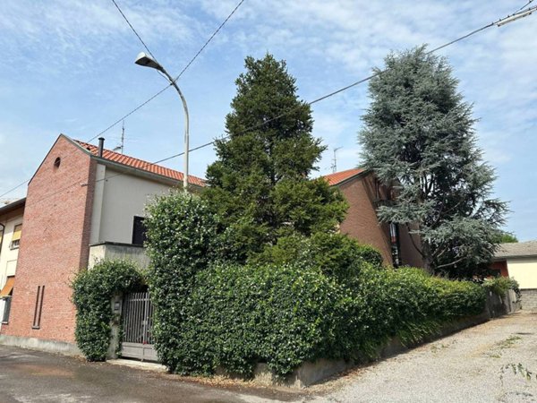 casa indipendente in vendita a Treviglio