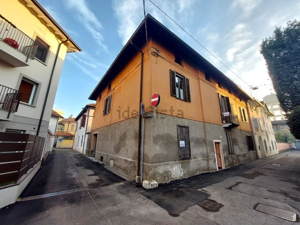 casa indipendente in vendita a Treviglio