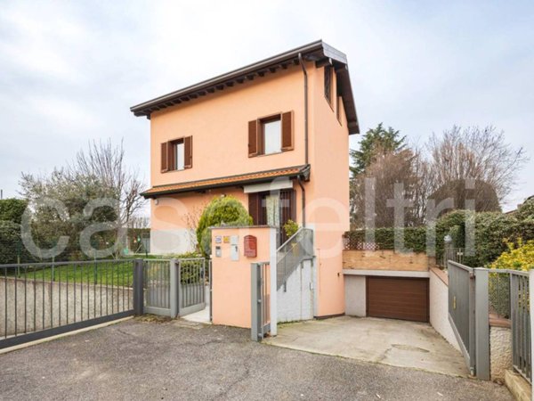 casa indipendente in vendita a Treviglio
