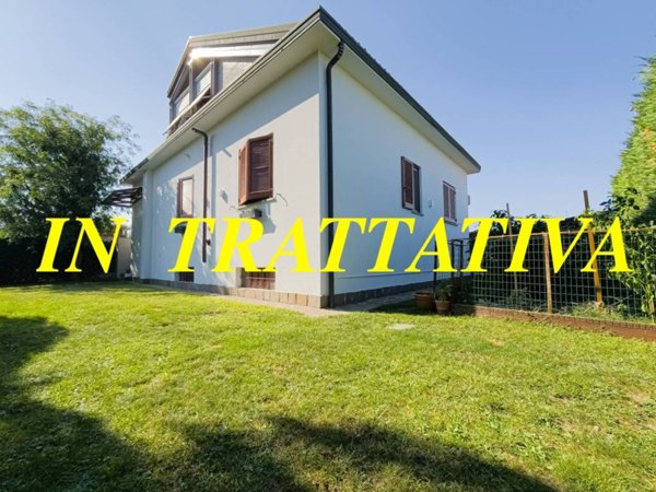 casa indipendente in vendita a Treviglio
