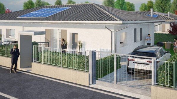 casa indipendente in vendita a Treviglio