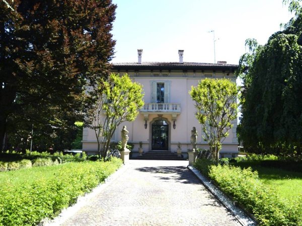 casa indipendente in vendita a Treviglio
