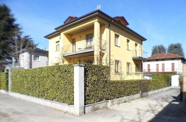 casa indipendente in vendita a Treviglio