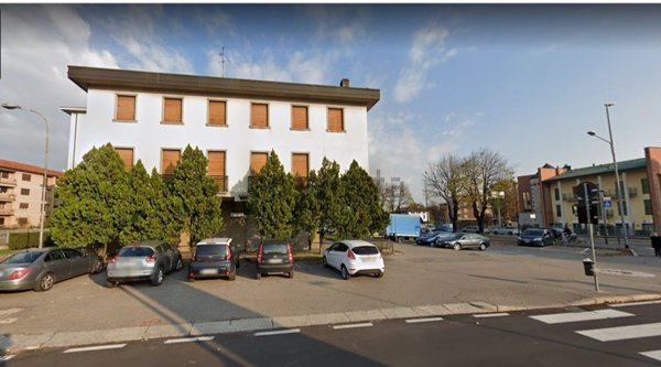 casa indipendente in vendita a Treviglio