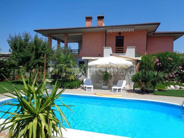 casa indipendente in vendita a Treviglio