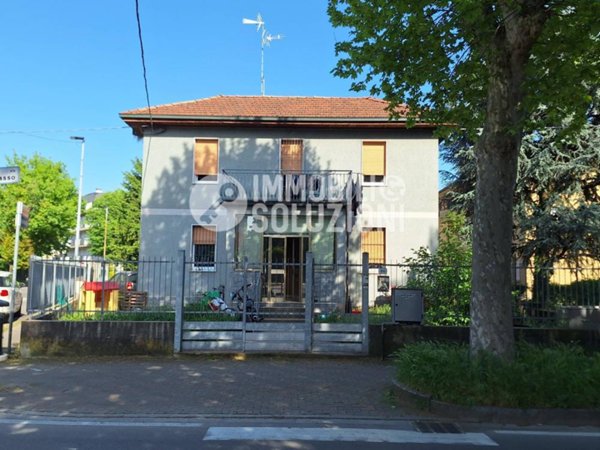 casa indipendente in vendita a Treviglio