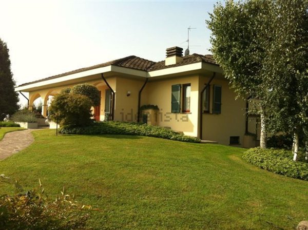 casa indipendente in vendita a Treviglio