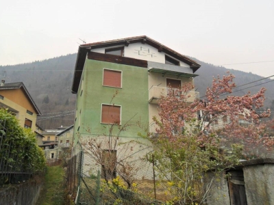 casa indipendente in vendita a Treviglio