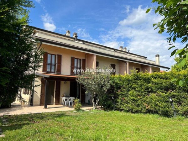 casa indipendente in vendita a Treviglio