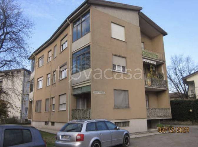 appartamento in vendita a Treviglio in zona Geromina