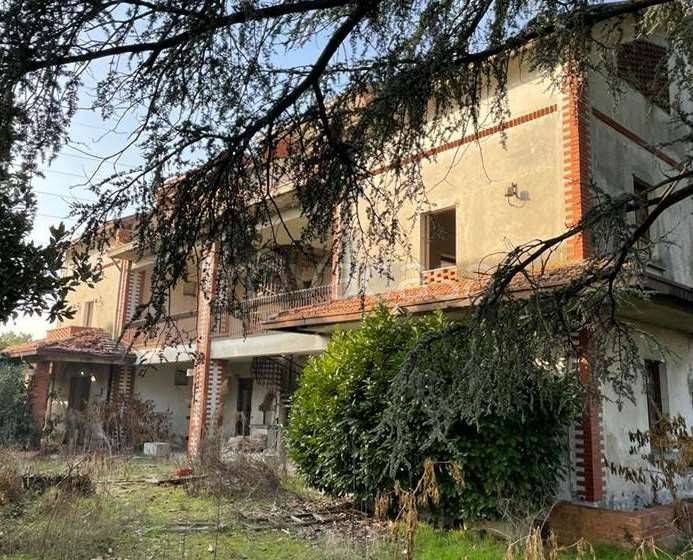 casa indipendente in vendita a Treviglio