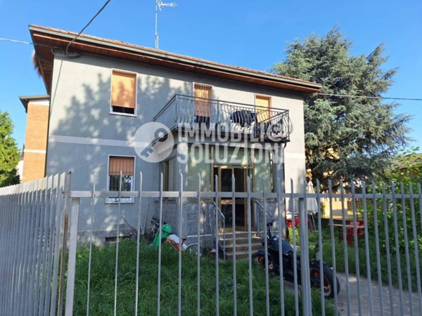 casa indipendente in vendita a Treviglio
