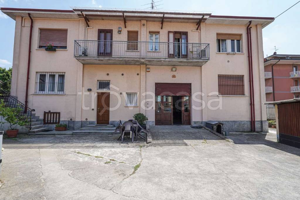 casa indipendente in vendita a Treviglio