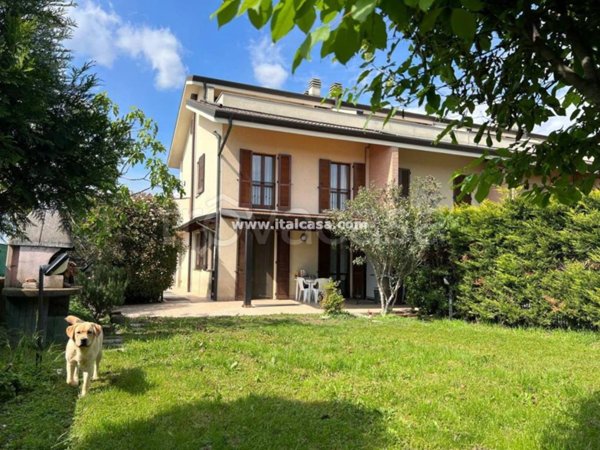 casa indipendente in vendita a Treviglio