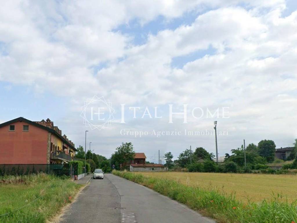 terreno edificabile in vendita a Treviglio