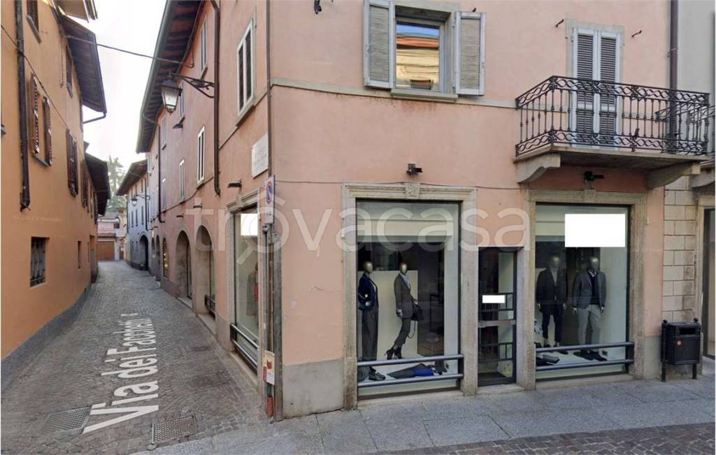 negozio in vendita a Treviglio