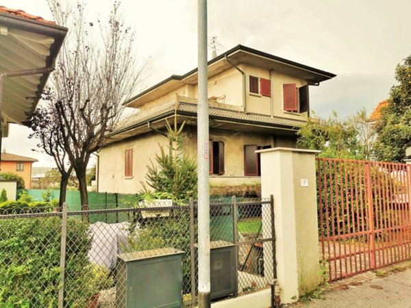 casa indipendente in vendita a Treviglio