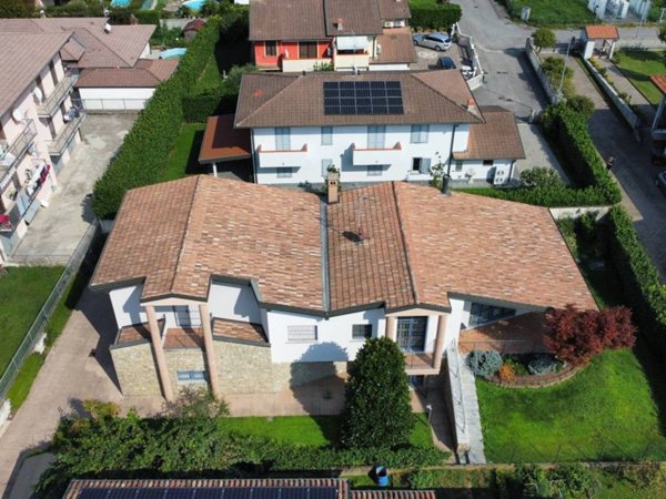 casa indipendente in vendita a Treviglio