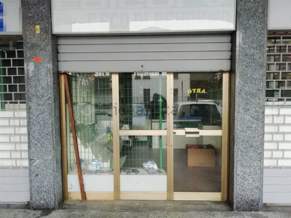 negozio in vendita a Treviglio