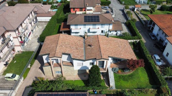 casa indipendente in vendita a Treviglio