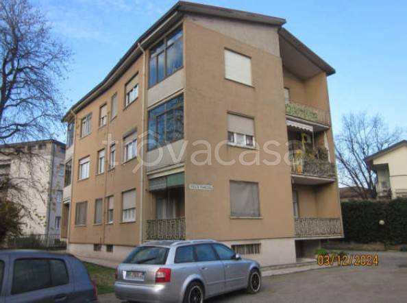 appartamento in vendita a Treviglio in zona Geromina