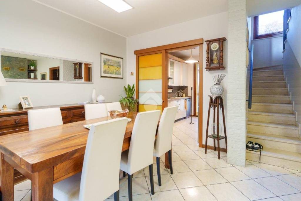 casa indipendente in vendita a Treviglio in zona Geromina