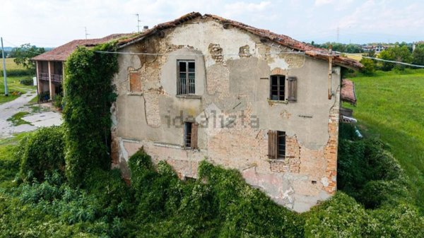 casale in vendita a Treviglio