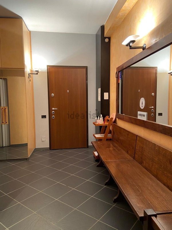 locale commerciale in vendita a Treviglio