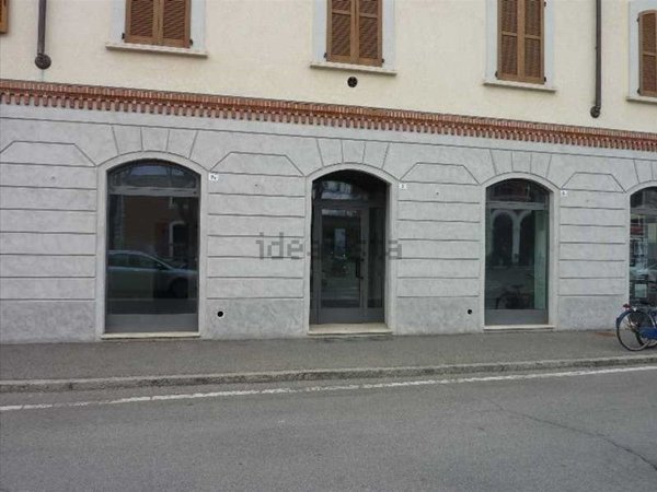 negozio in vendita a Treviglio