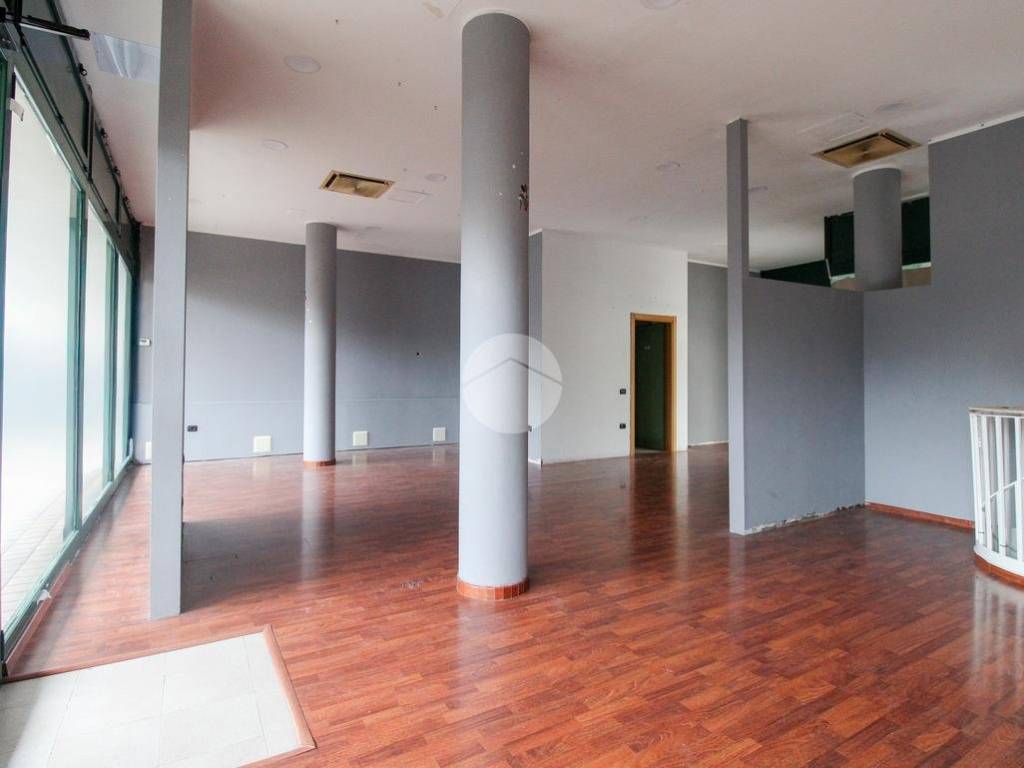ufficio in vendita a Treviglio