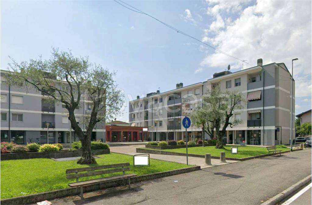 negozio in vendita a Treviglio